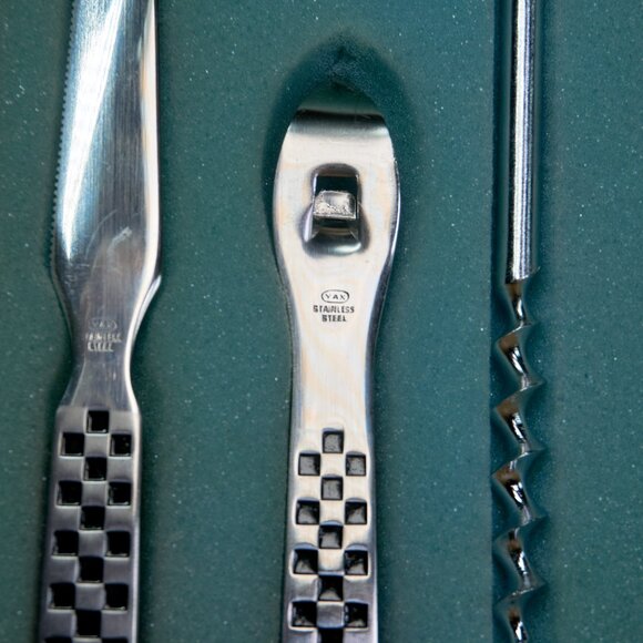 Vintage 60s YAX Bar Set 4 pieces Stainless Steel, Teak Wood, Checker Flag Series - Picture 3 of 5